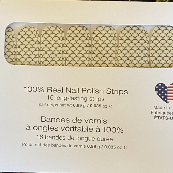 Color Street Nail Strips ~ Mermaid You Look - Picture 1 of 6